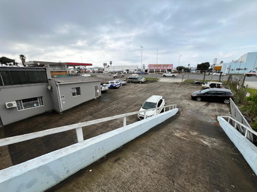To Let commercial Property for Rent in Woodbrook Eastern Cape